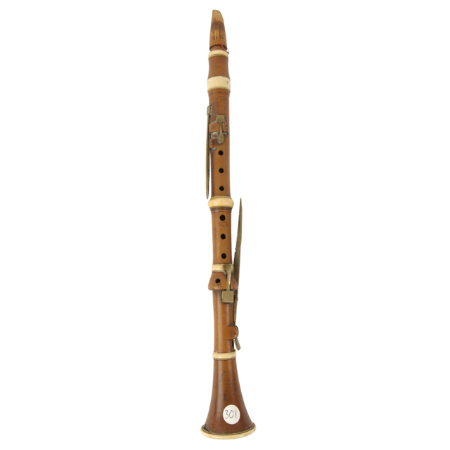 Image of 422.211.2 (single) clarinets with cylindrical bore, with fingerholes