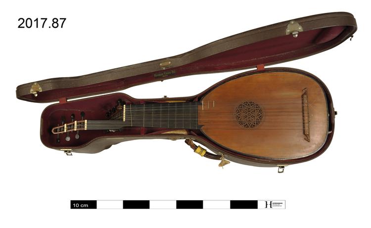Image of lute; cases (elements of musical instruments)